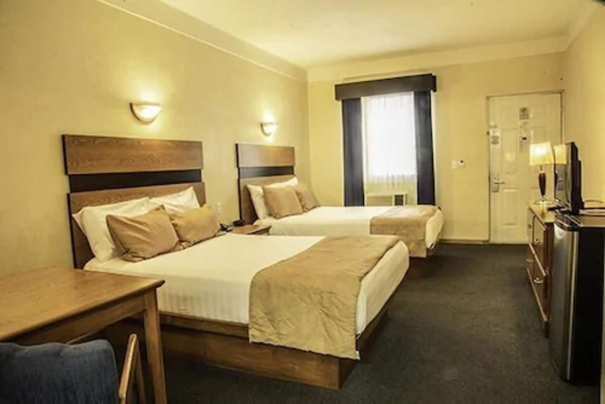 American Inn Hotel & Suites Parral מראה חיצוני תמונה