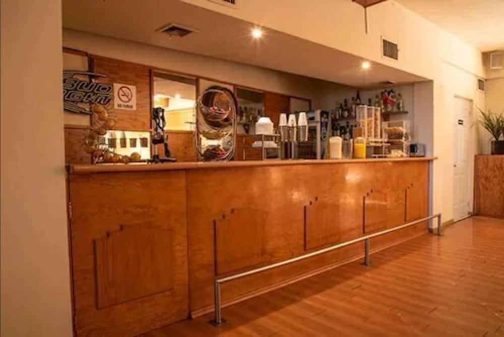 American Inn Hotel & Suites Parral מראה חיצוני תמונה